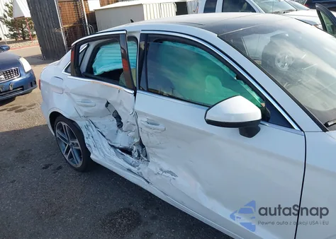 2019 Audi A3 40 Premium/40 Titanium Premium z USA, uszkodzony, nr VIN WAUAUGFF1K1015498